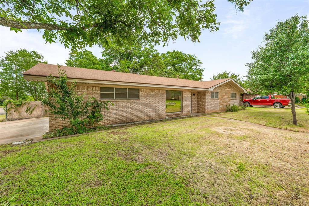 Stephenville, TX 76401,1895 N Mccart Street
