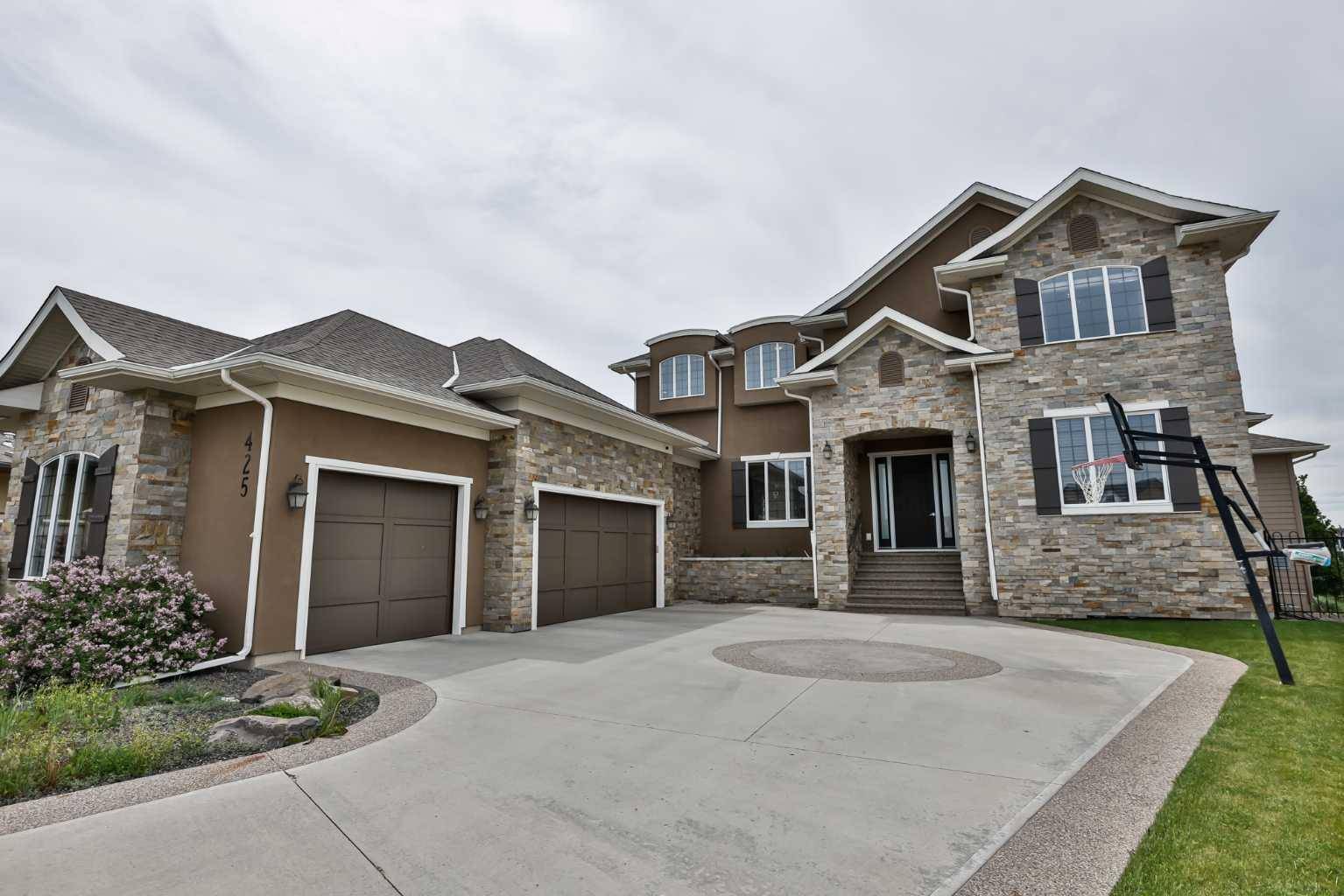 Lethbridge, AB T1K 5V8,425 Arbourwood TER South
