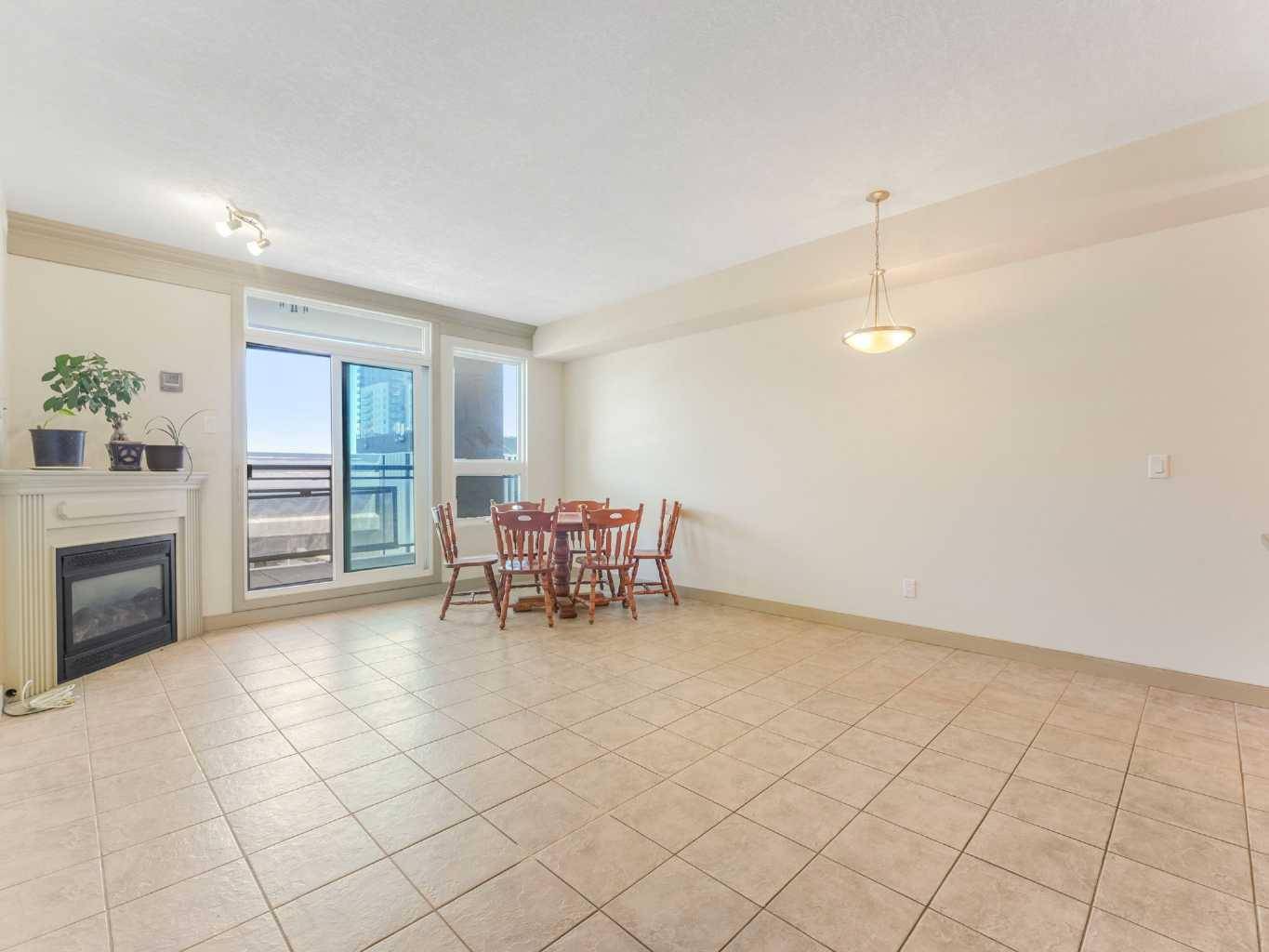 Edmonton, AB T5K 1H6,9939 109 NW #1702