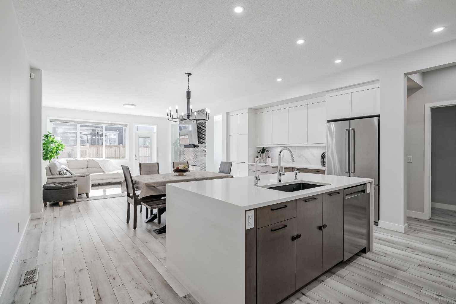 Calgary, AB T3M 2R7,128 Masters ST Southeast