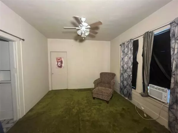 Dallas, TX 75215,2806 Twyman