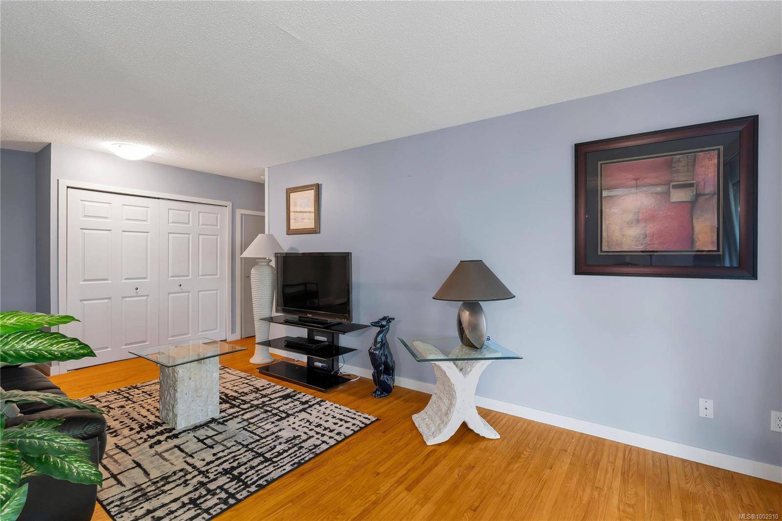 Duncan, BC V9L 3L3,241 McKinstry Rd #103
