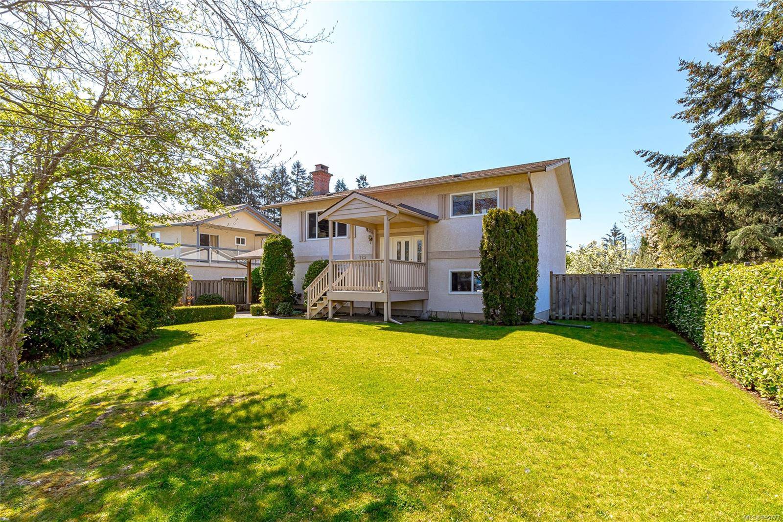 Langford, BC V9B 3B5,729 Percy Pl