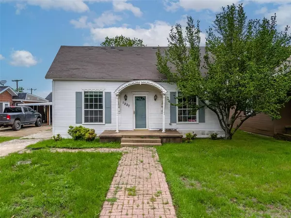 Denison, TX 75020,1227 W Walker Street