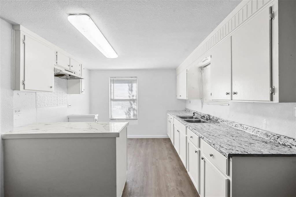 Denison, TX 75021,120 E Monterey Street #116