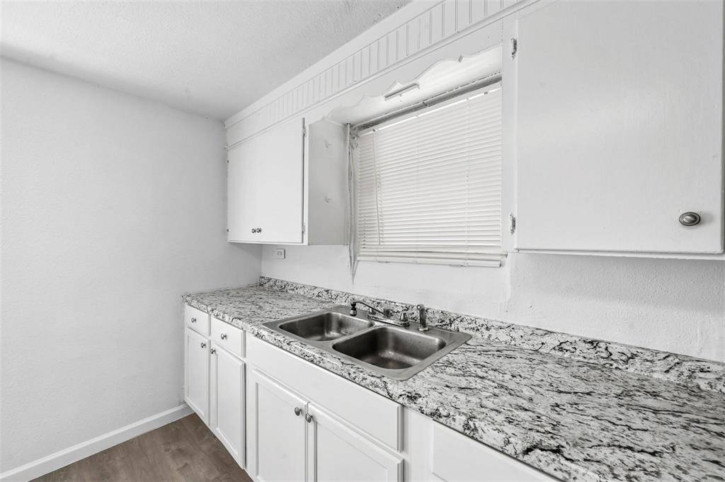 Denison, TX 75021,120 E Monterey Street #116