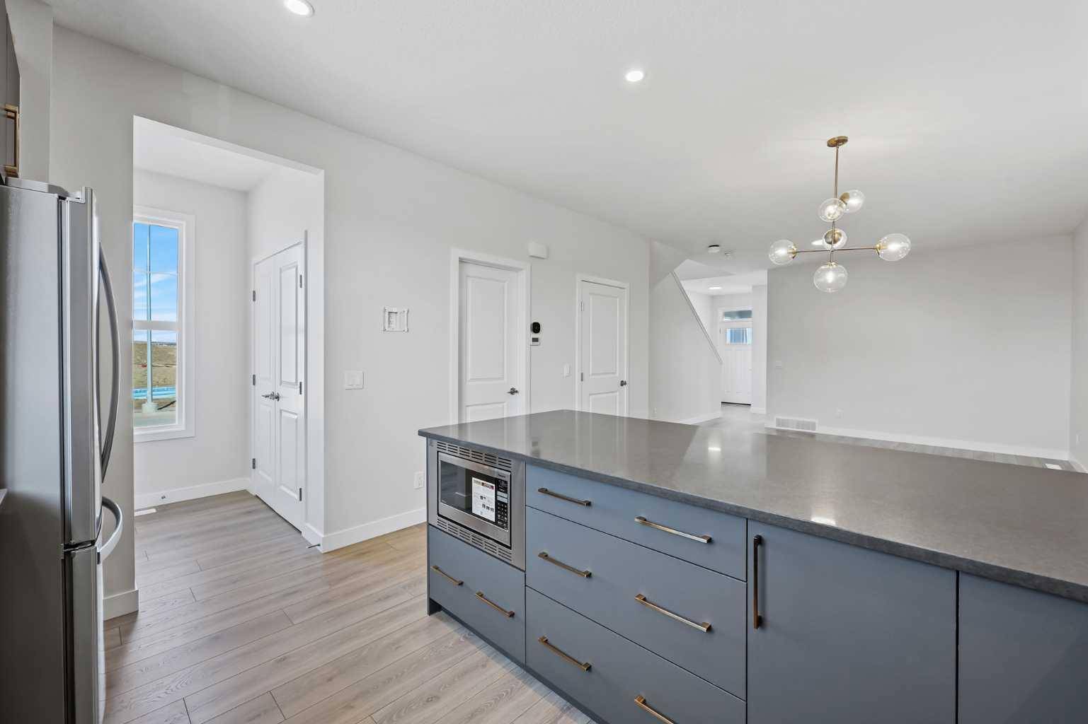 Calgary, AB T3P 2B6,329 Ambleton DR NW