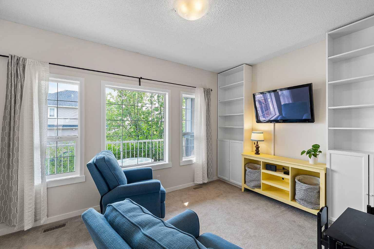 Calgary, AB T3R 0L9,381 Nolanfield WAY NW