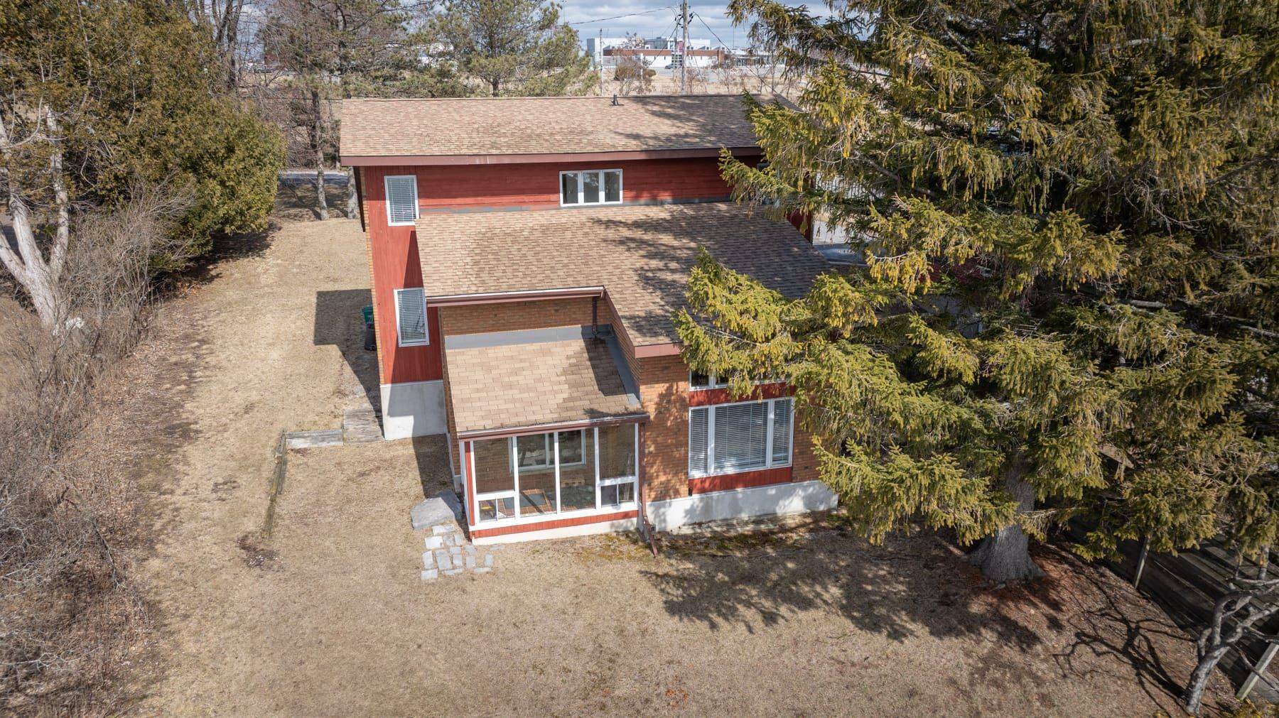 1141 Front RD, Kingston, ON K7M 4M2
