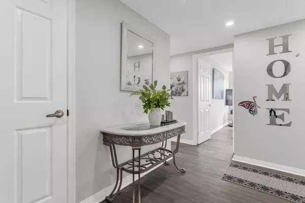 Hamilton, ON L8K 6N1,40 Harrisford ST #608