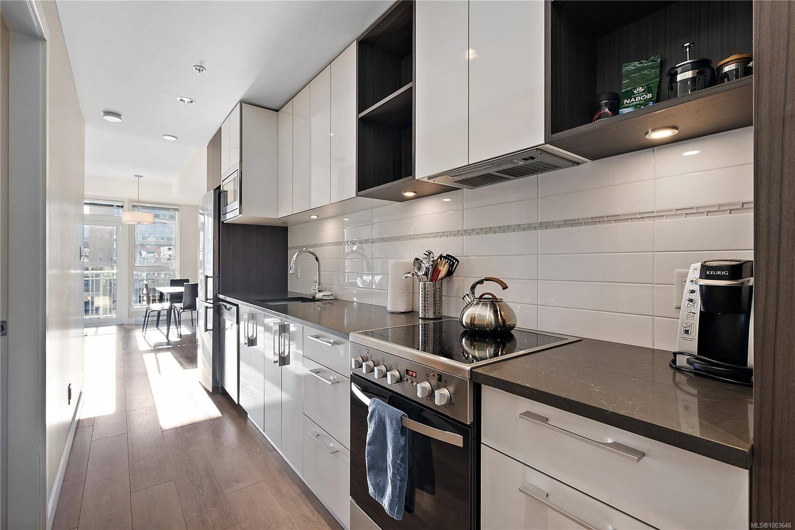 Victoria, BC V8W 1S8,613 Herald St #408
