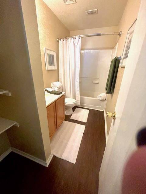 Fort Worth, TX 76179,6940 Meadow Way Lane