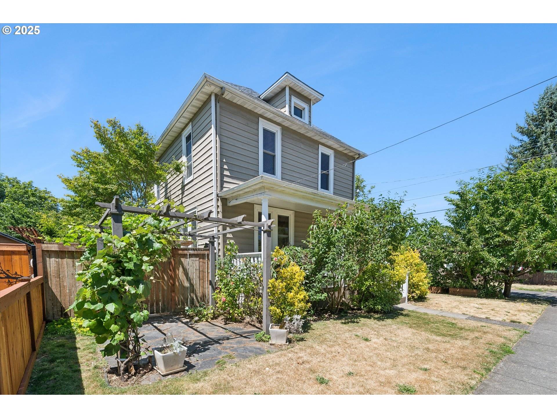 Portland, OR 97217,7235 N OATMAN AVE