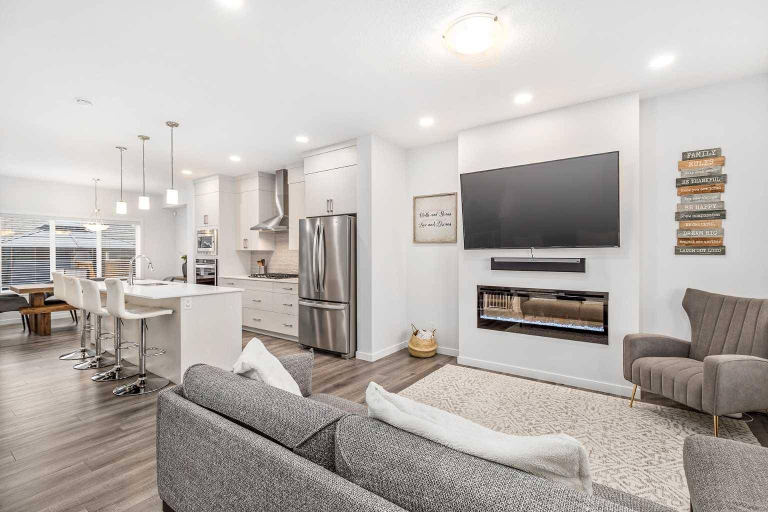 Calgary, AB T3M 3A1,147 Masters RD SE