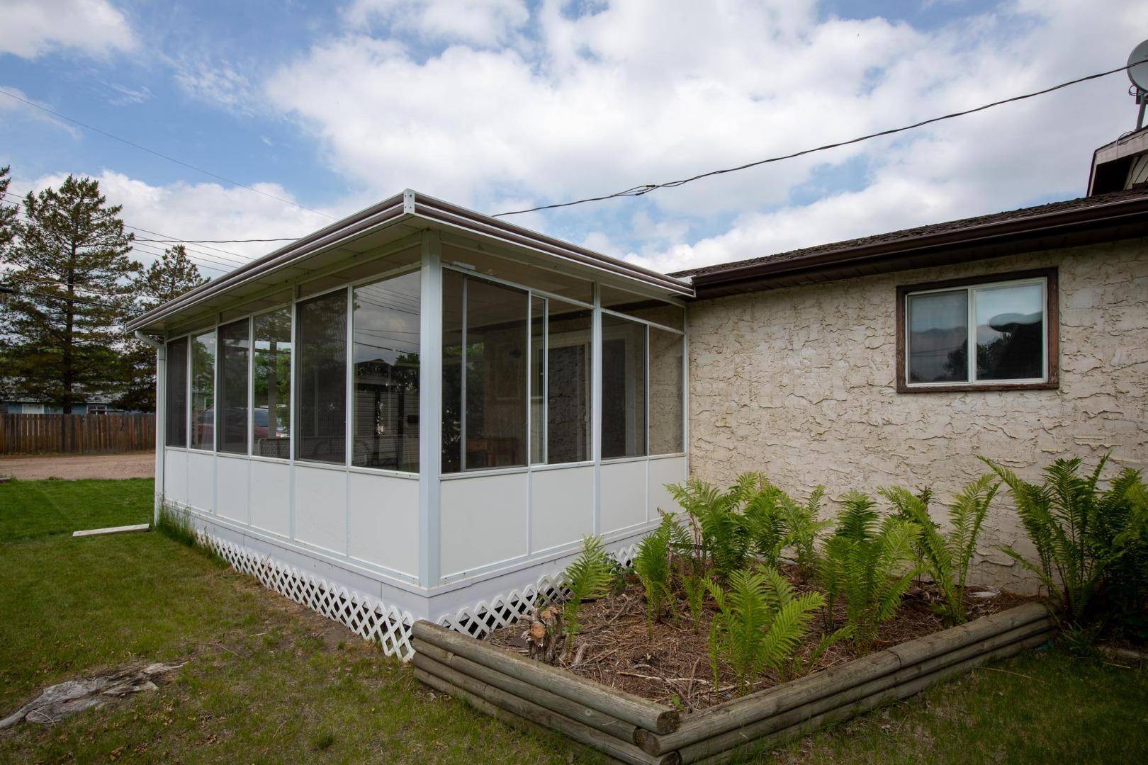 Sedgewick, AB T0B 4C0,5061 49 ST