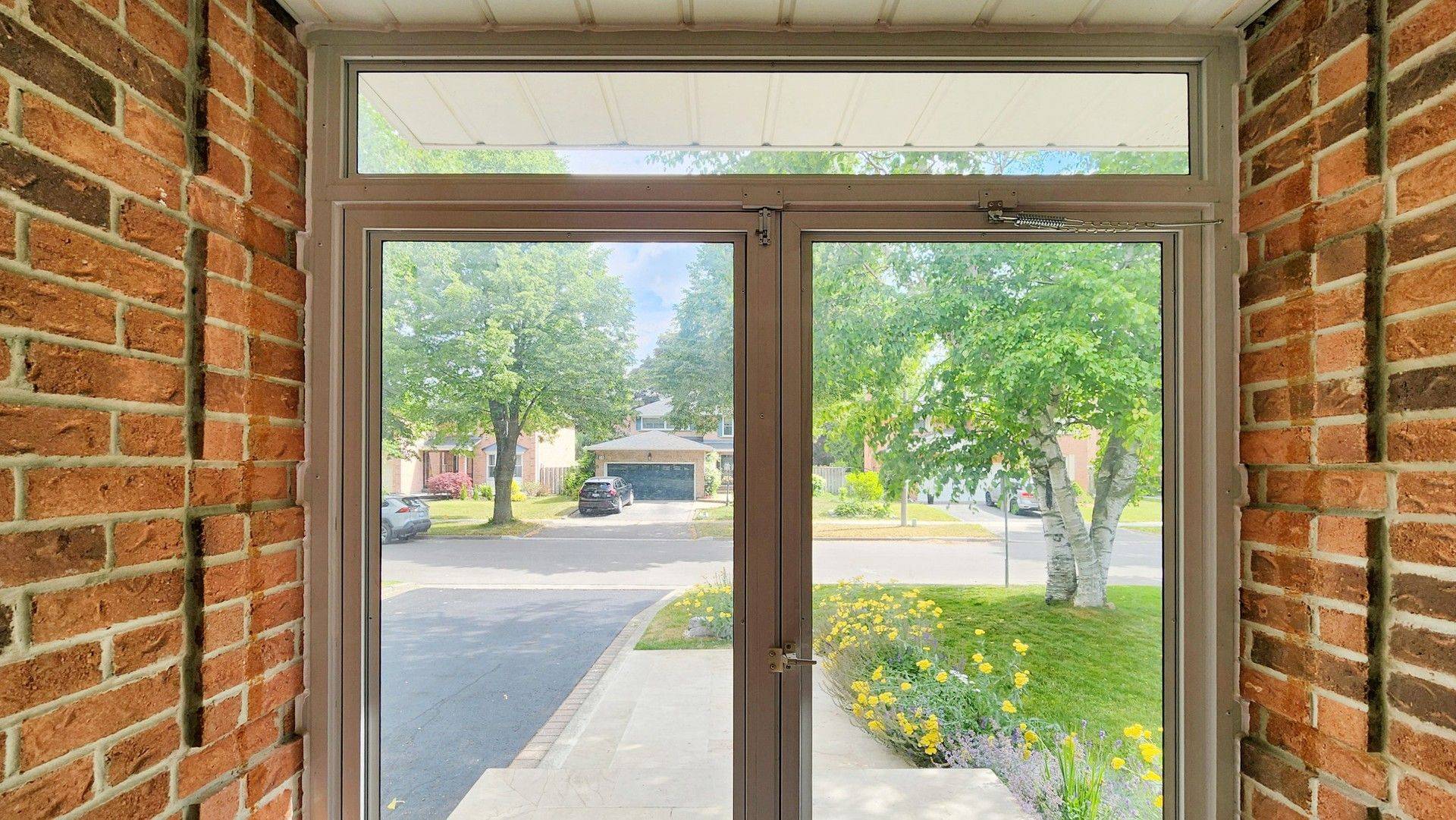 Ajax, ON L1S 4V5,23 Varley DR