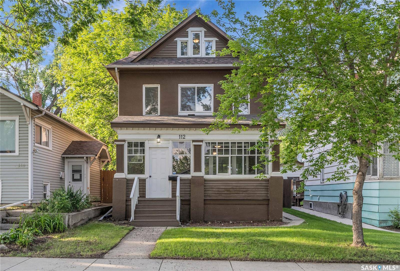 112 27th STREET W, Saskatoon, SK S7L 0J3
