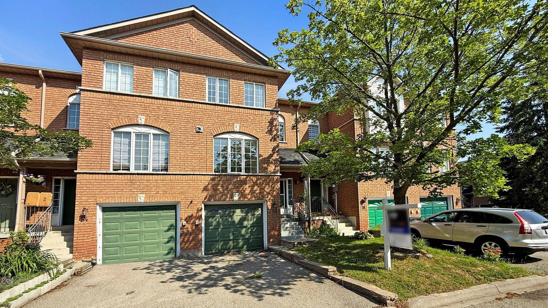 Brampton, ON L6V 4M2,65 Brickyard WAY #56