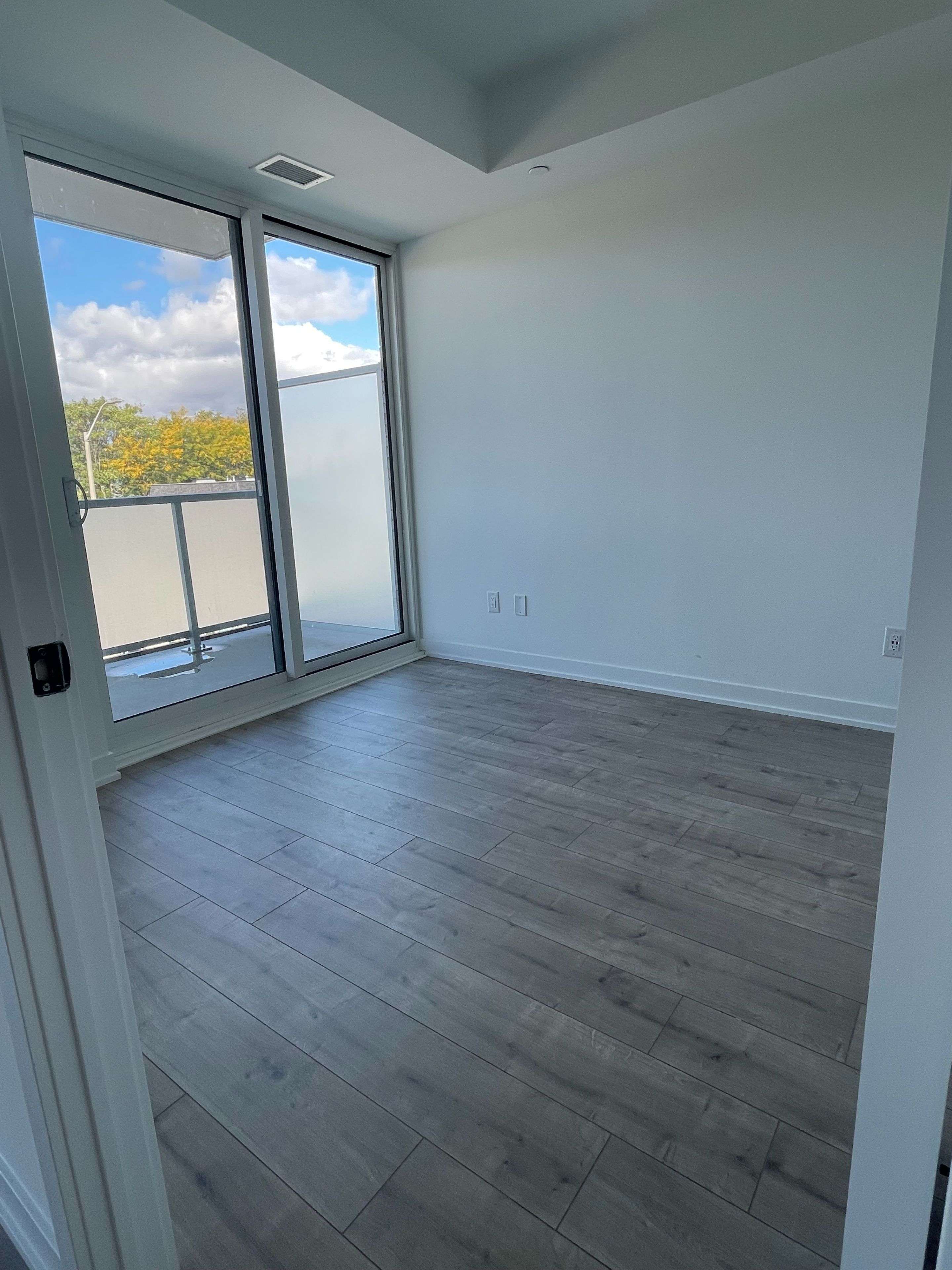 Mississauga, ON L5H 0A7,215 Lakeshore RD W #340
