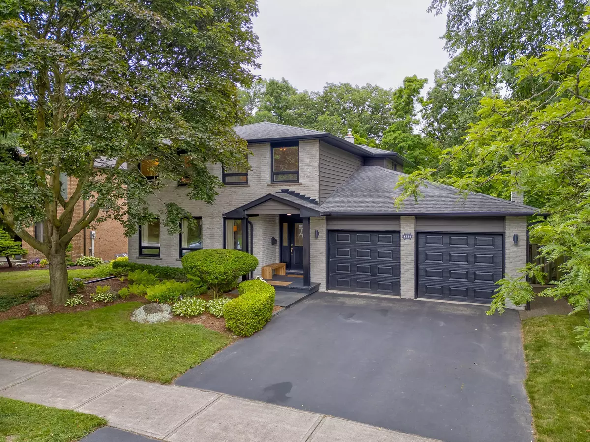 Oakville, ON L6H 3C4,1354 Edgeware RD