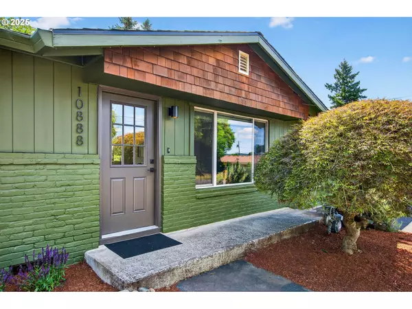 Milwaukie, OR 97222,10888 SE 74TH AVE