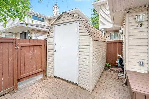 Calgary, AB T3J1E1,1155 Falconridge DR NE #28