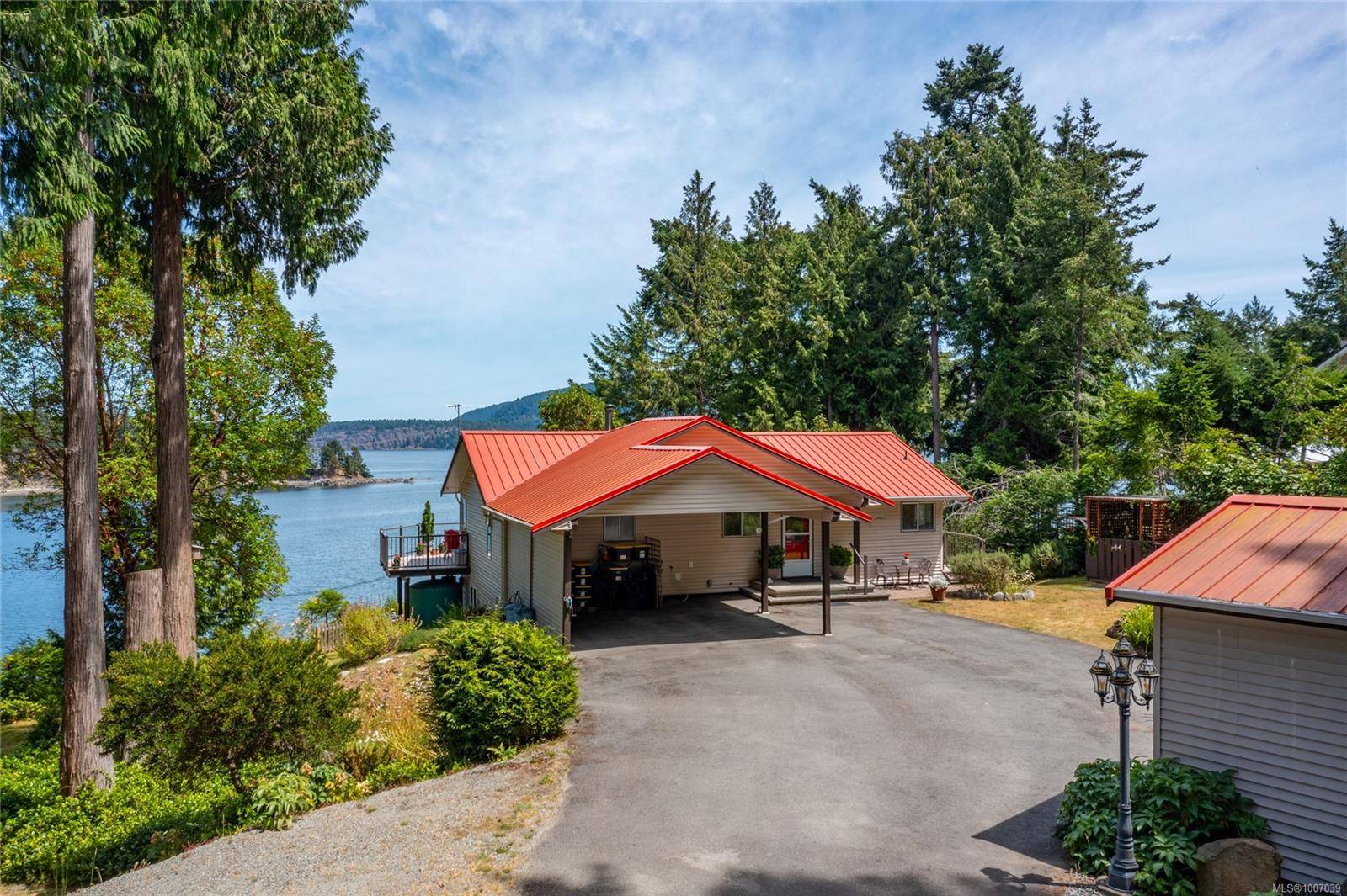 Pender Island, BC V0N 2M3,8826 Canal Rd