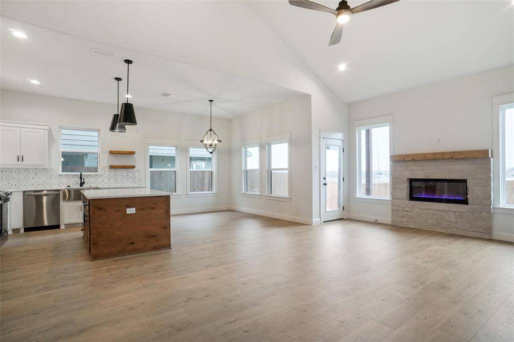 Godley, TX 76044,117 Sammy Street