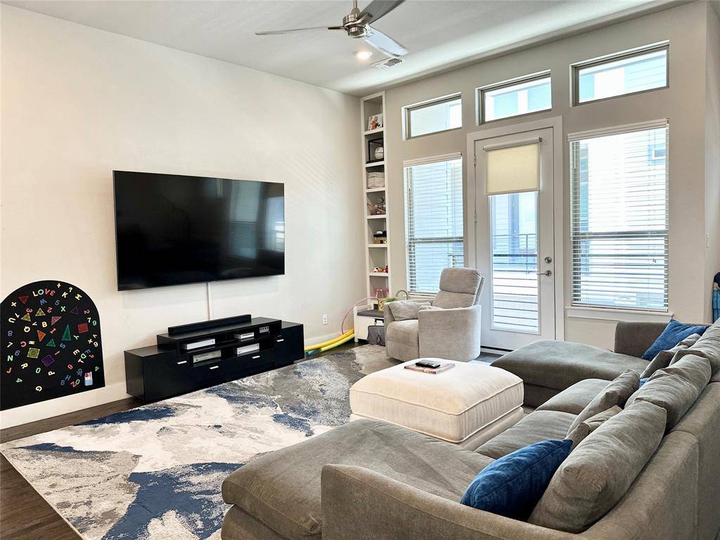 4226 Roseland Avenue, Dallas, TX 75204