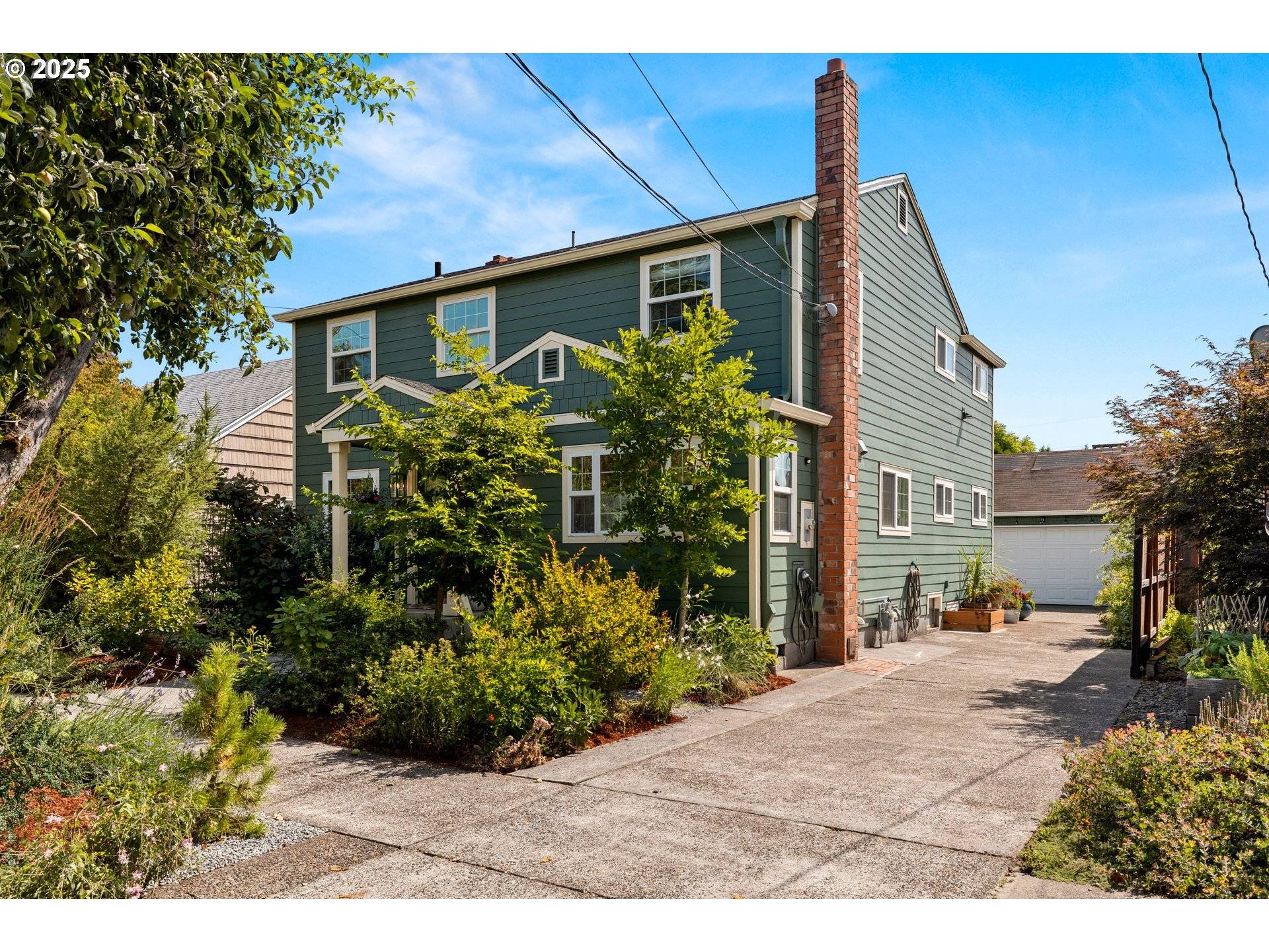 Portland, OR 97211,6414 NE 38TH AVE