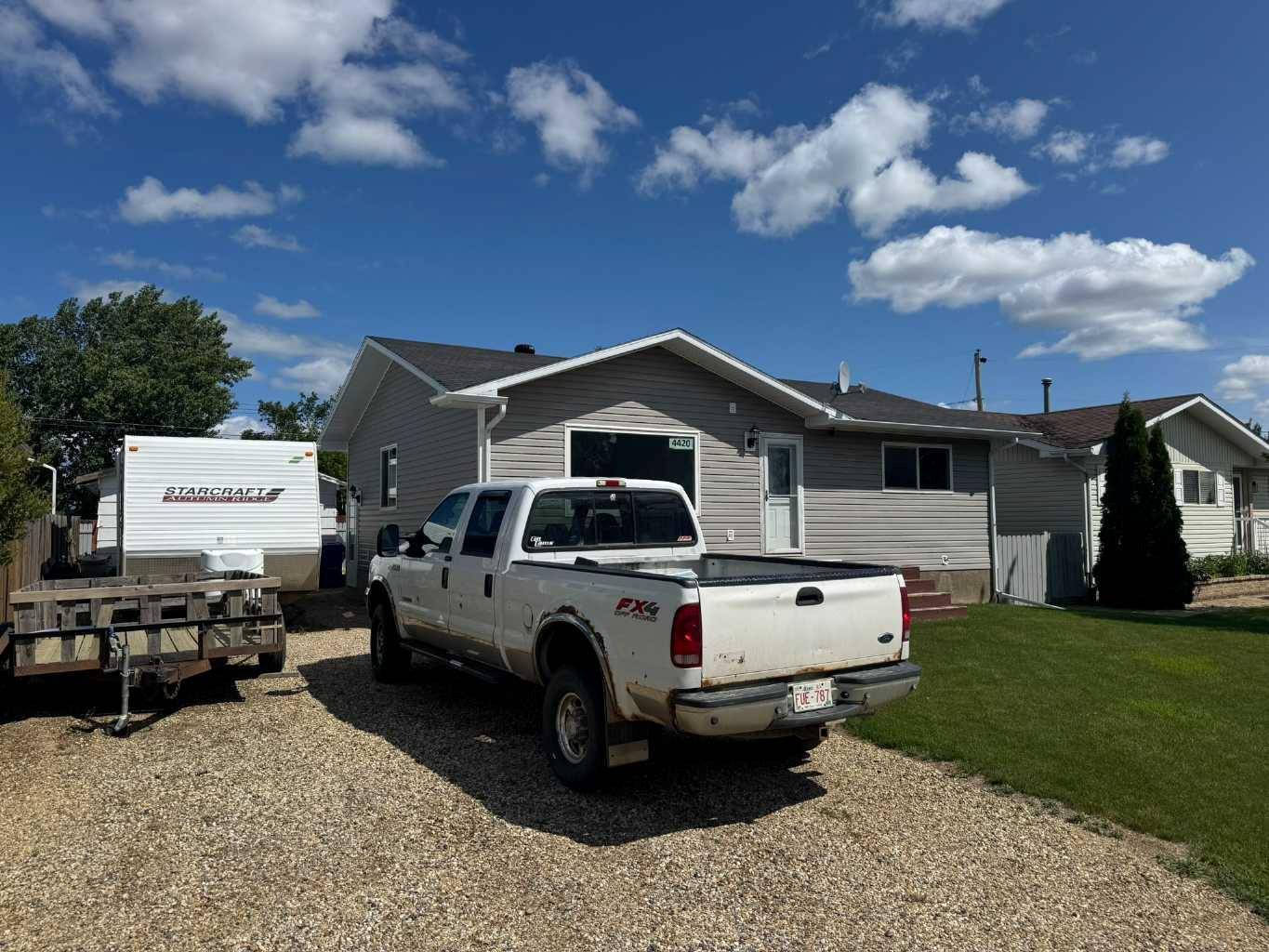 Grimshaw, AB T0H 1W0,4420 49 AVE