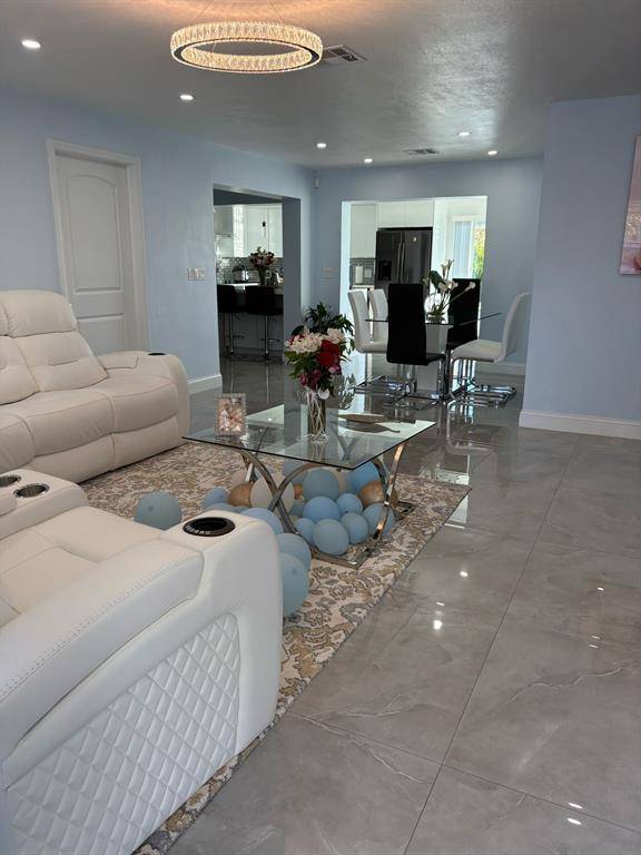 Pompano Beach, FL 33064,Address not disclosed