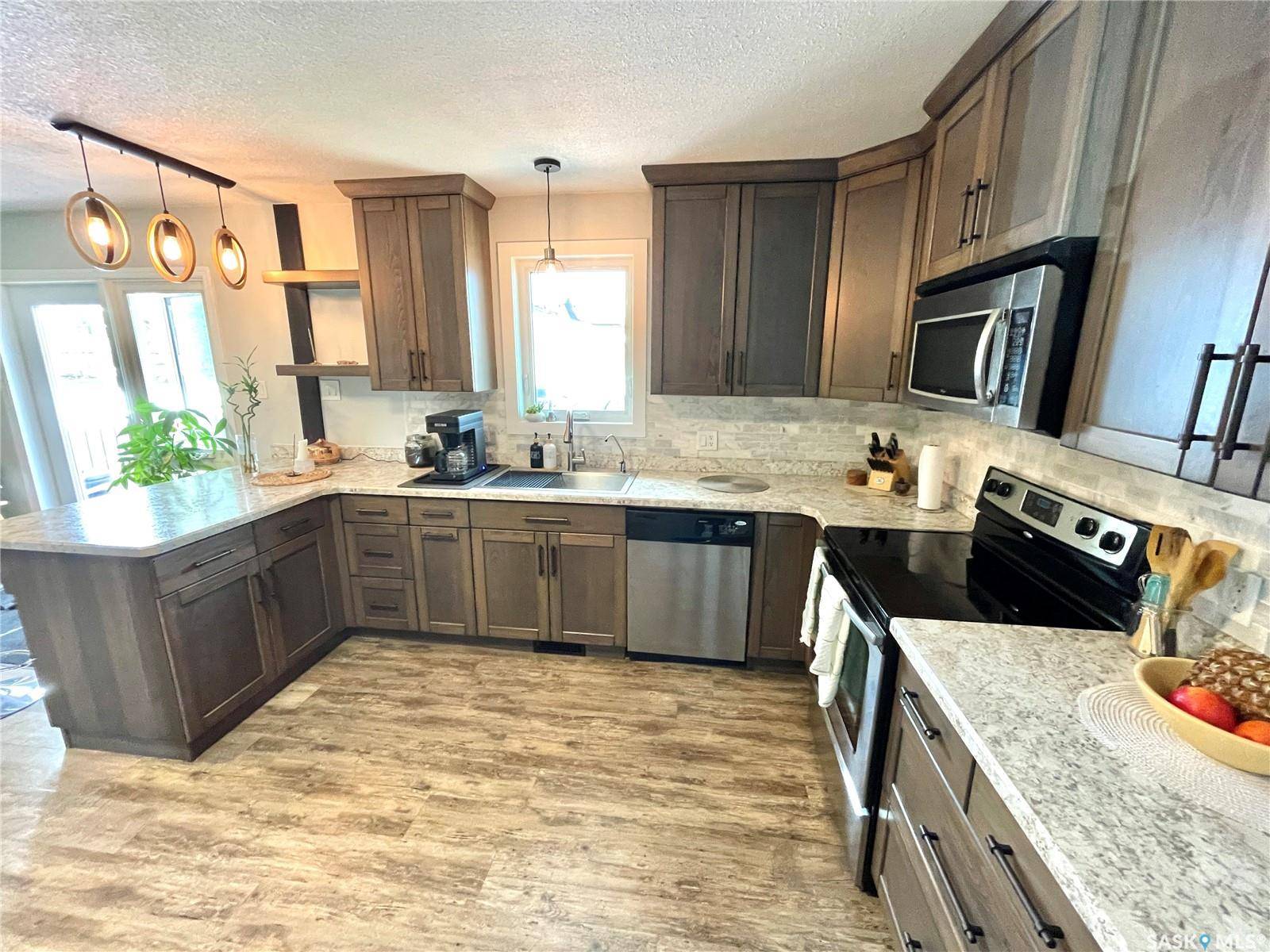North Battleford, SK S9A 3S3,10205 Campbell CRESCENT