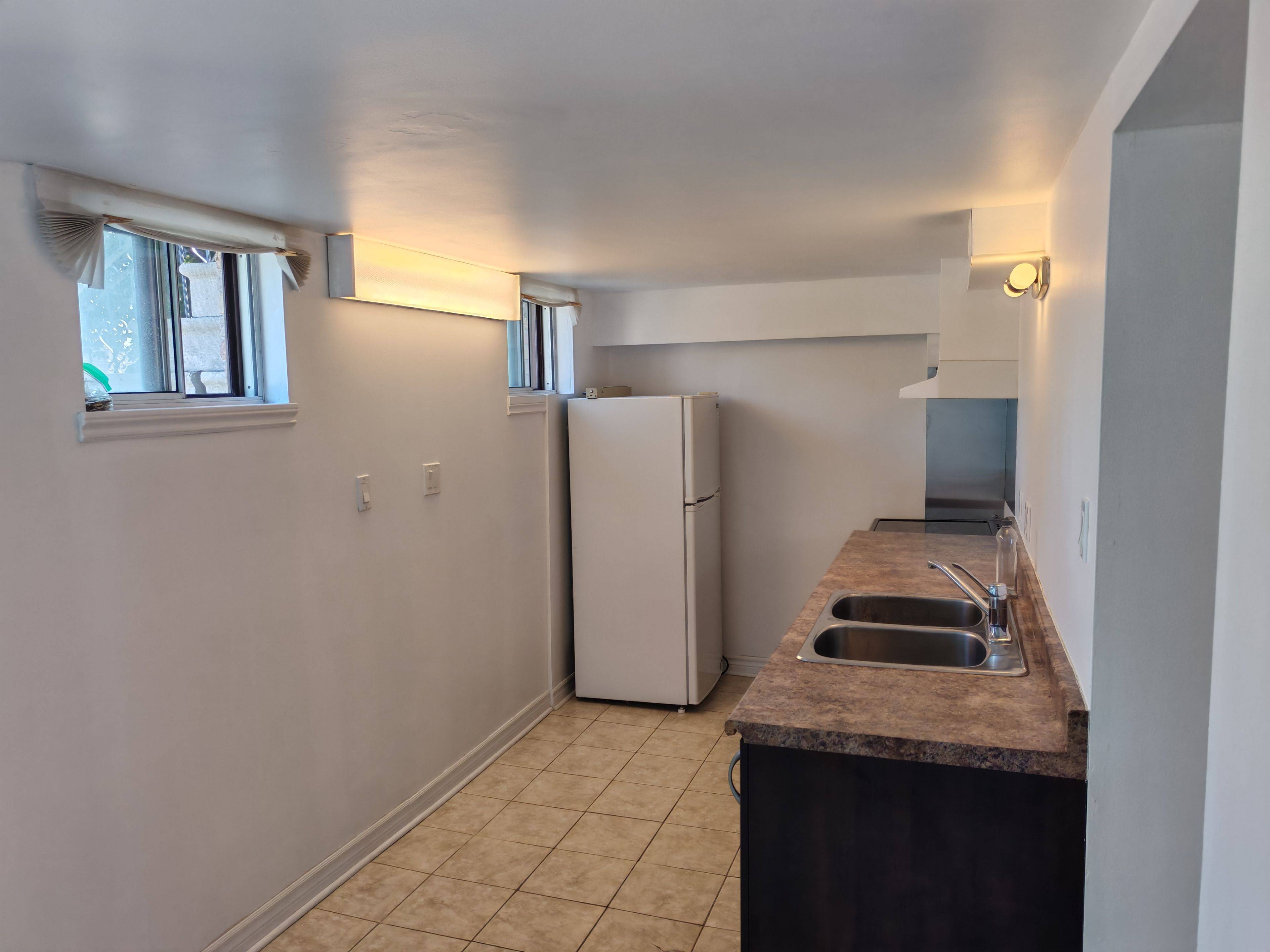 Toronto W04, ON M6M 1Y1,116 Lonborough AVE #Lower