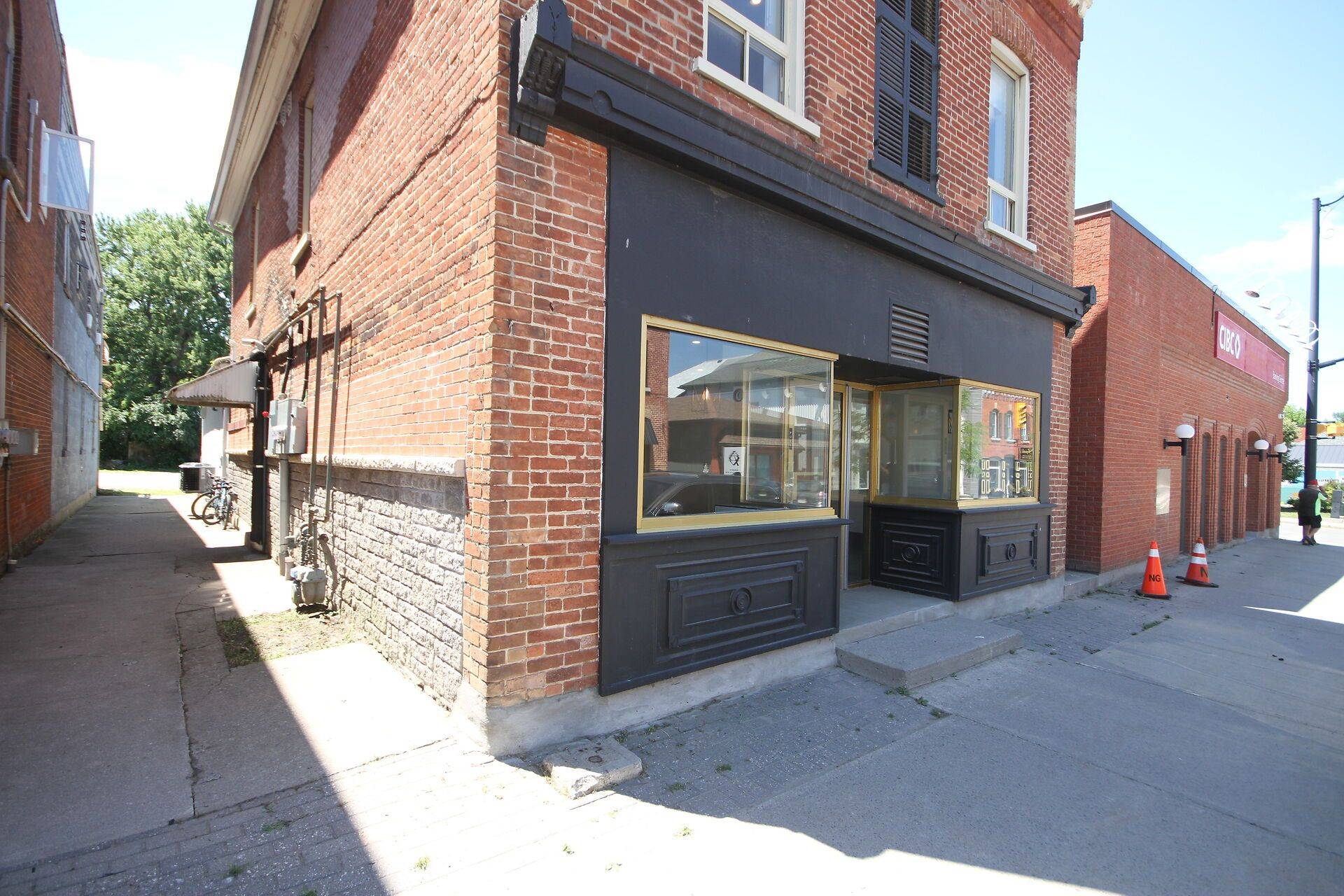 North Grenville, ON K0G 1J0,126-128 Prescott ST