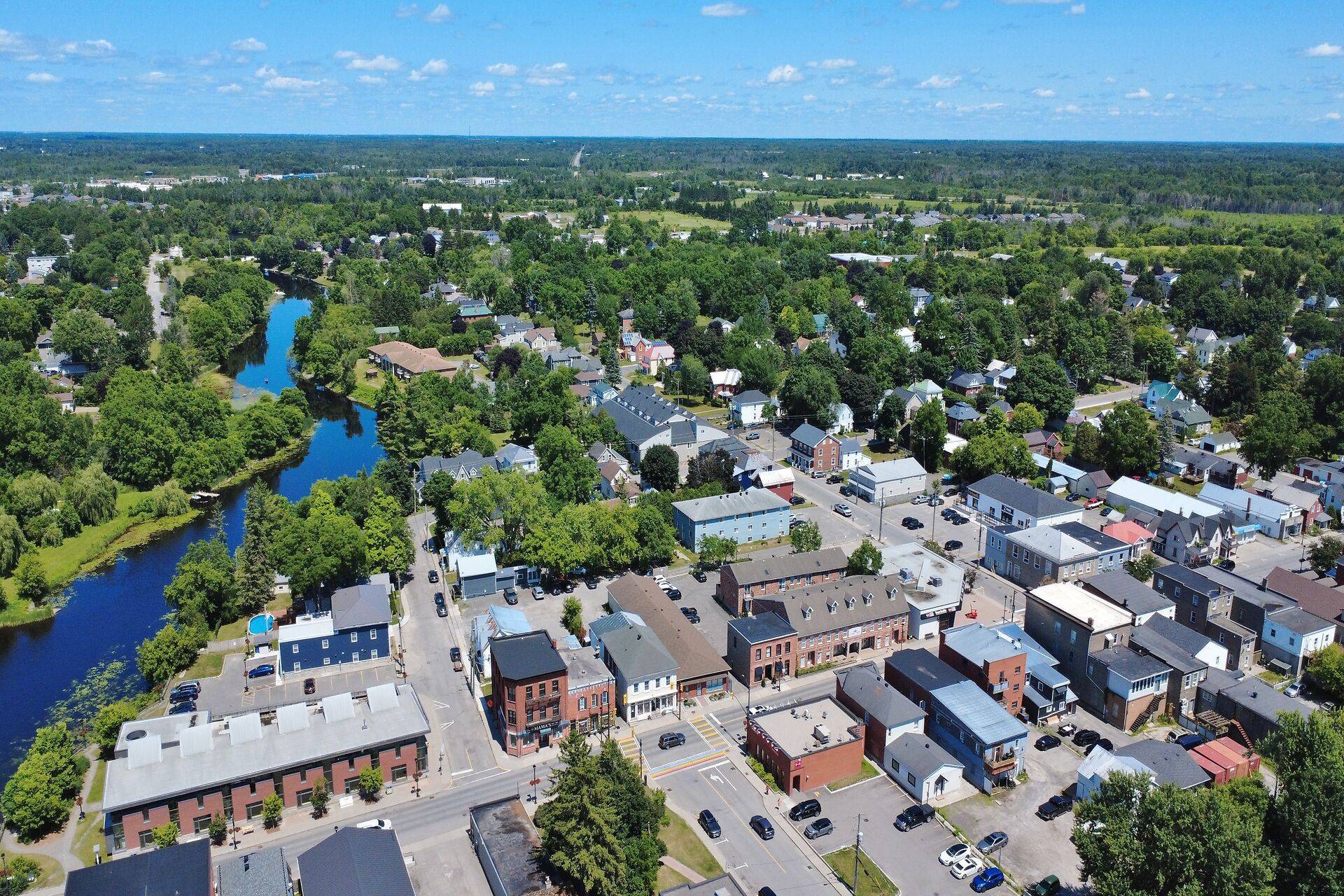 North Grenville, ON K0G 1J0,126-128 Prescott ST