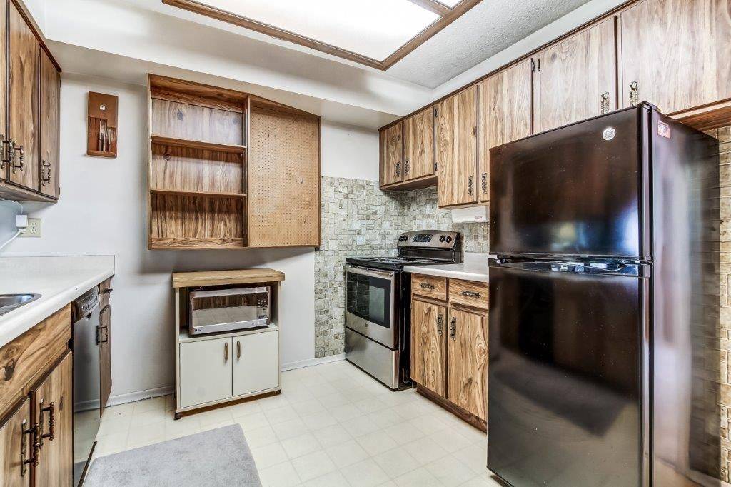 London South, ON N6J 3S5,769 Berkshire DR