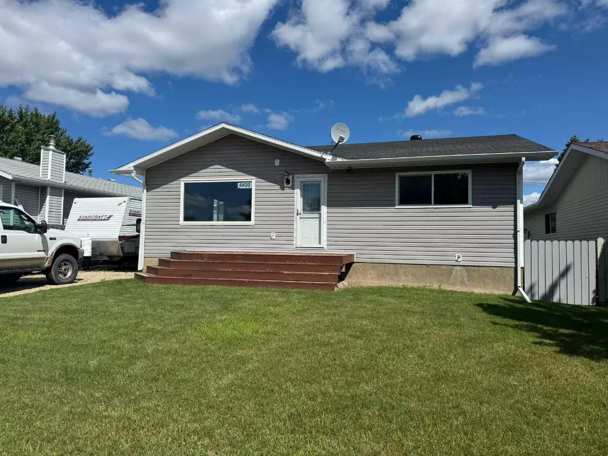Grimshaw, AB T0H 1W0,4420 49 AVE