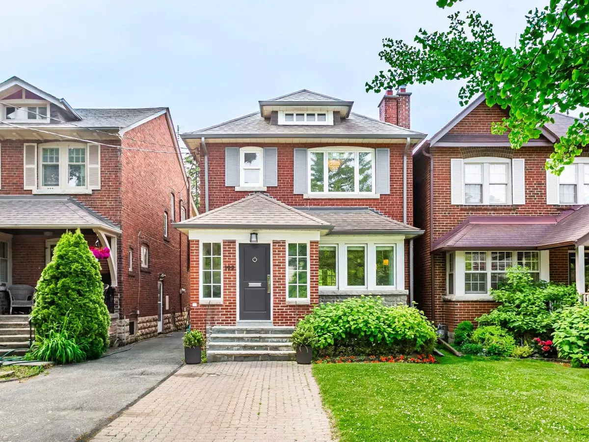 Toronto C04, ON M4R 1P4,199 Glengrove AVE W