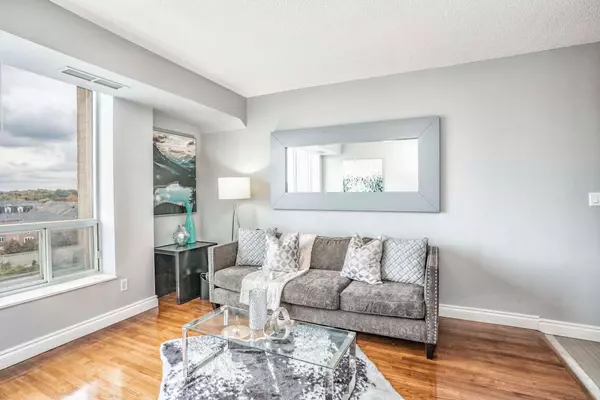 Toronto W06, ON M8Y 3Y8,190 Manitoba ST #902