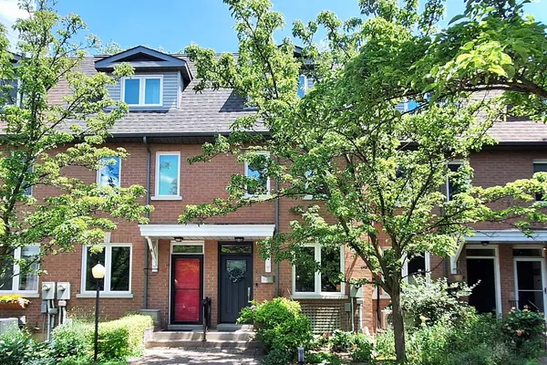 99 Goodwood Park CT #12, Toronto E03, ON M4C 5S9