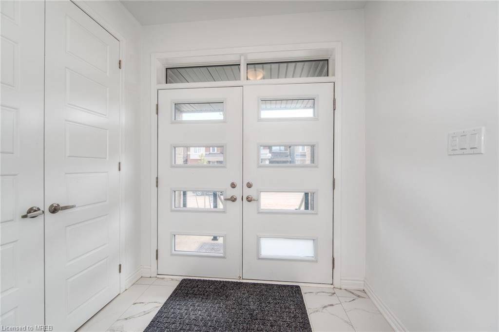 Kitchener, ON N2R 0S3,19 William Nador ST