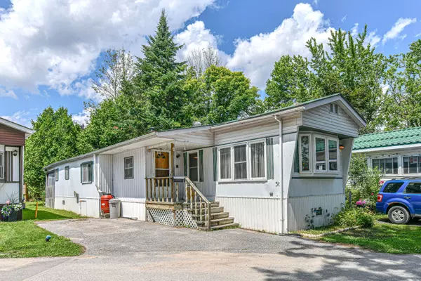 Orillia, ON L3V 6L8,580 West ST S #31