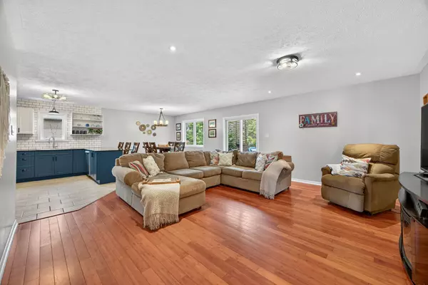 Midland, ON L4R 5J4,1084 Harbourview DR