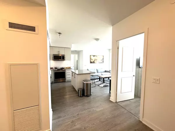 Mississauga, ON L5M 2E5,4699 Glen Erin DR #1509