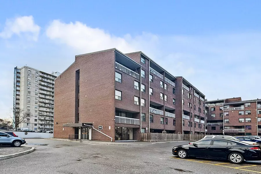 4064 Lawrence AVE E #207 2nd and 3rd floor, Toronto E10, ON M1E 4V6