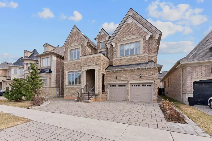 388 Woodgate Pines DR, Vaughan, ON L4H 3X5