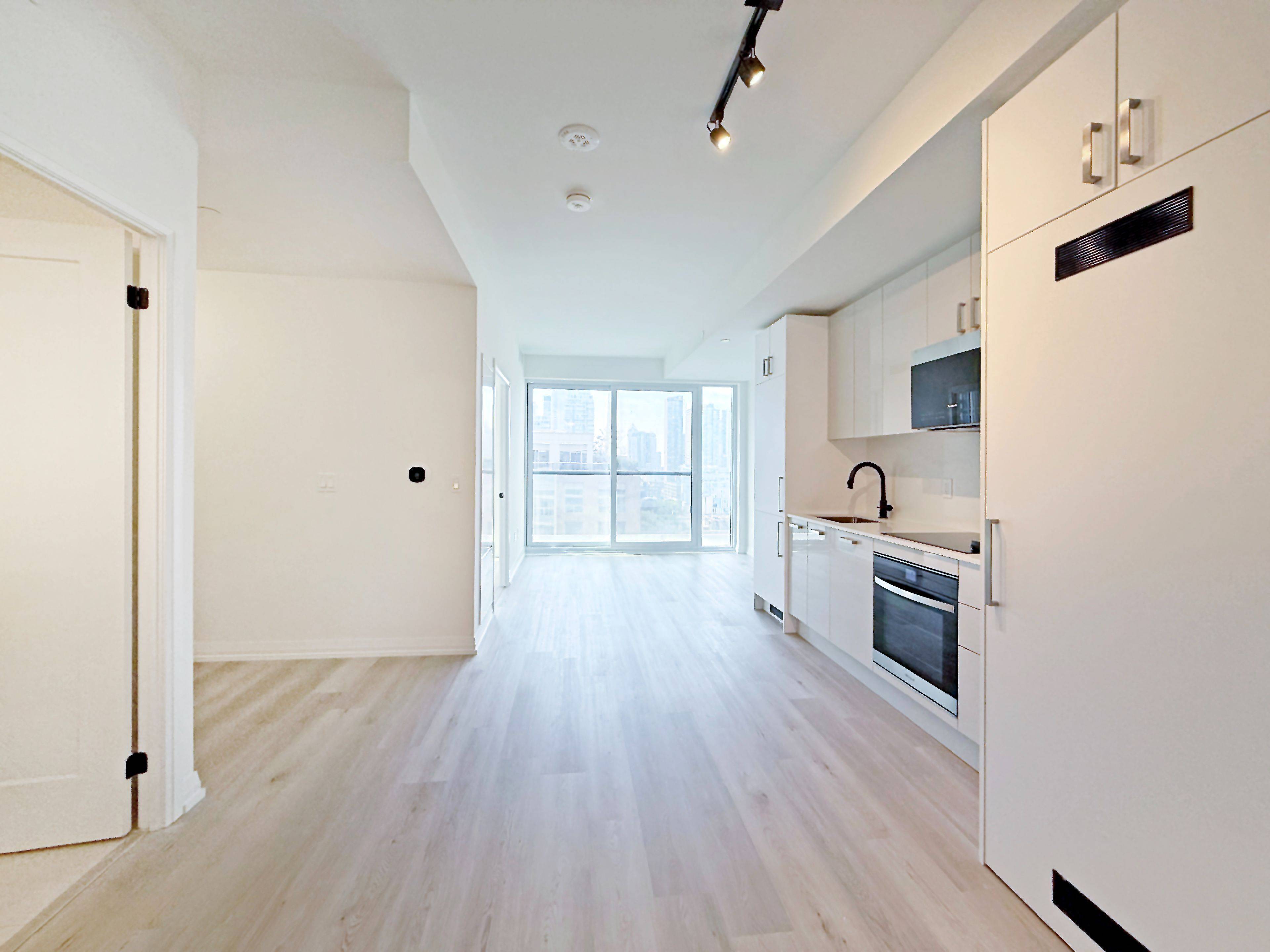 Toronto C01, ON M5T 0E3,280 Dundas ST W #1207