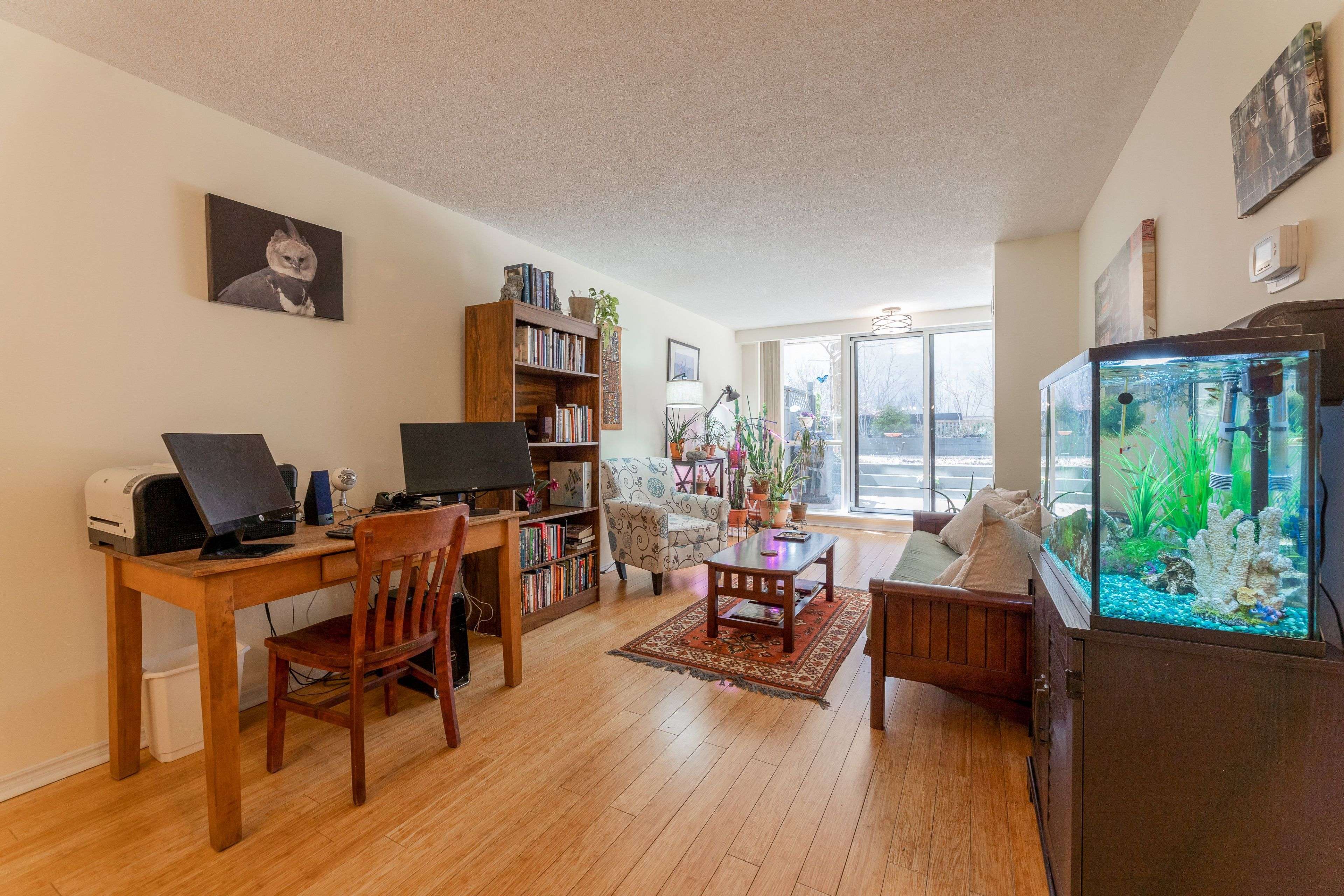 Toronto C02, ON M5R 3R2,225 Davenport RD #103