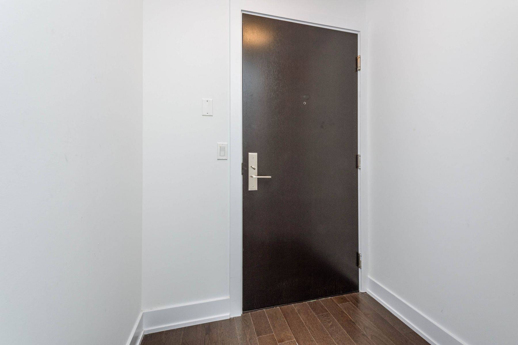 Toronto C02, ON M5R 0C2,181 Bedford RD #1803